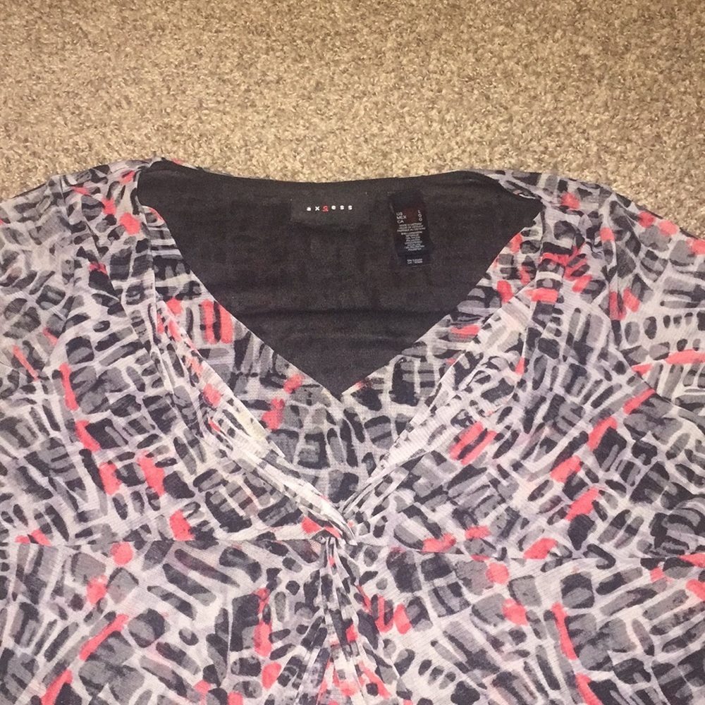 Axcess black red gray short sleeve lined top - Picture 3 of 5